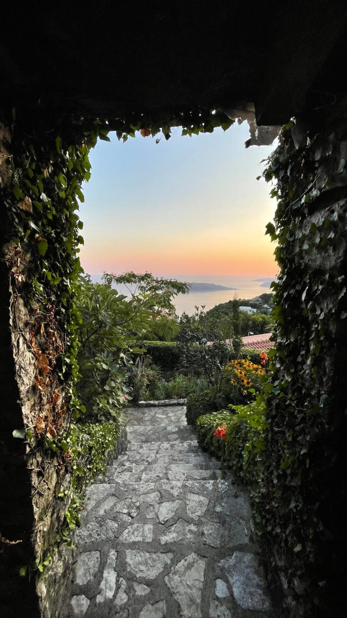 Mountains Villa Near Budva Exterior foto