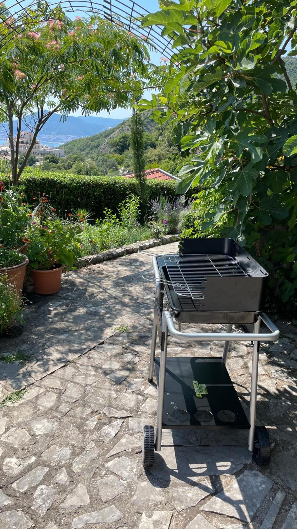 Mountains Villa Near Budva Exterior foto